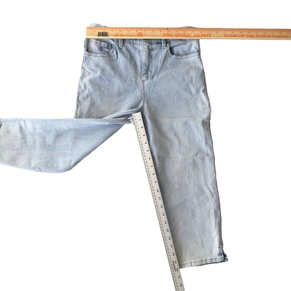 Gloria Vanderbilt Amanda Capris Denim Light Wash DGVB4957 Women's 4 - Picture 5 of 11